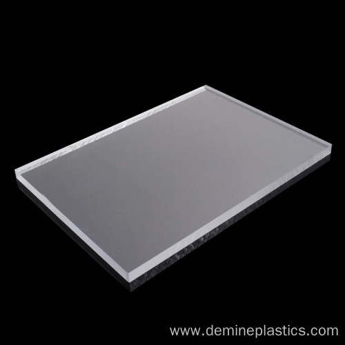 Flat solid polycarbonate roofing sheet